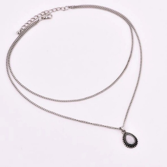 Delicate Choker Necklace - Picture 3 of 5